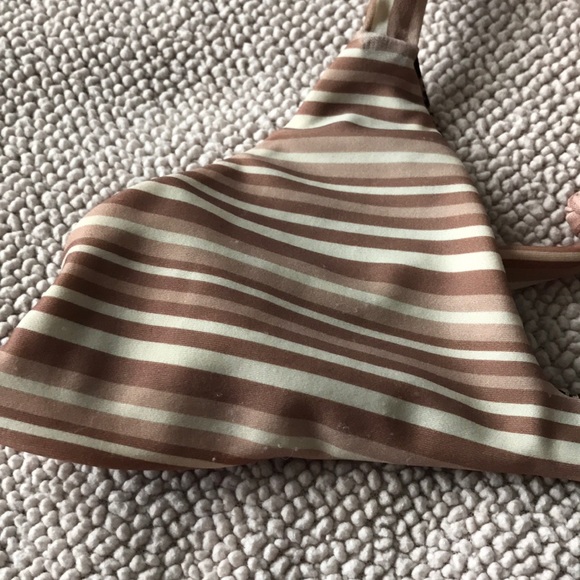 ❌ SOLD ❌ Acacia Yelapa Top Tan Lines - Picture 5 of 5